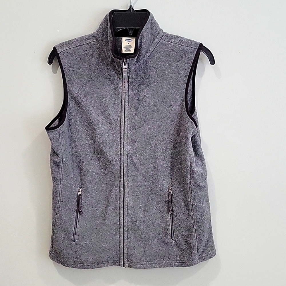 Old Navy grey fleece vest